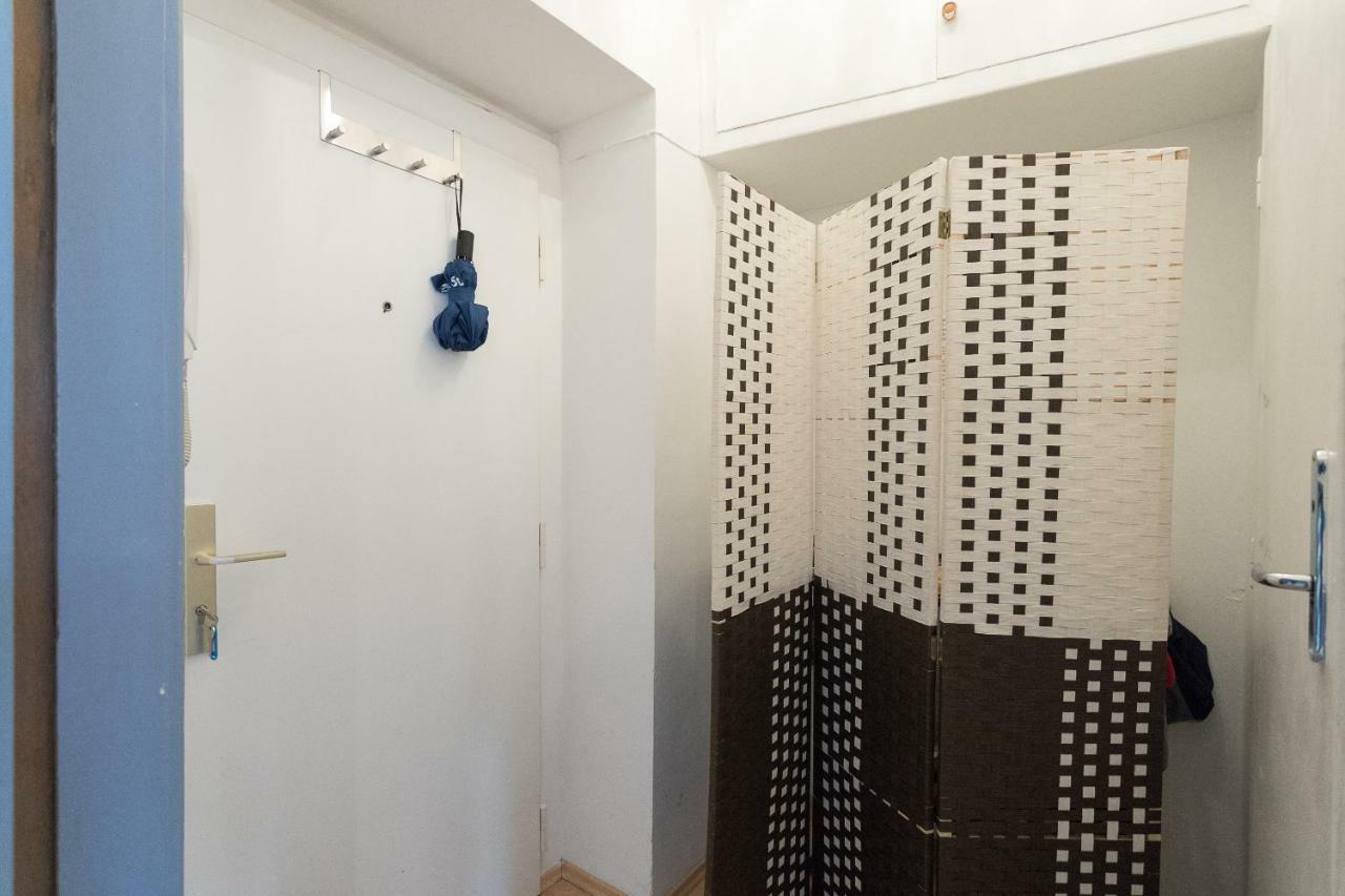 Cute Red Star Studio City Center Vienna Luaran gambar