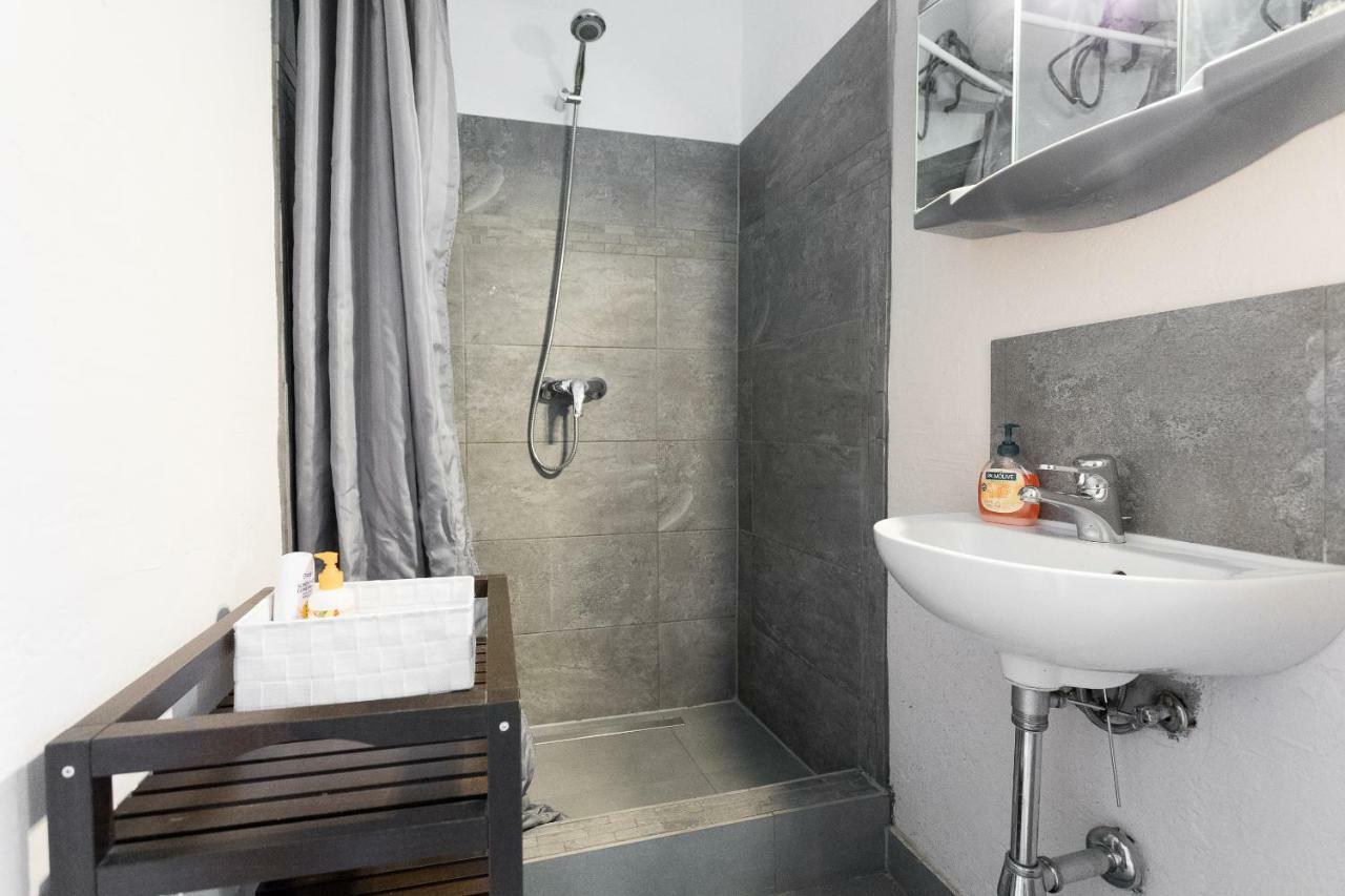 Cute Red Star Studio City Center Vienna Luaran gambar